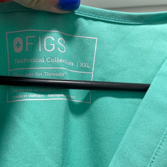 Figs scrubs - Picture 2 of 6